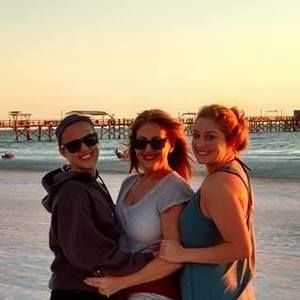 Meet your Posher, Cindy